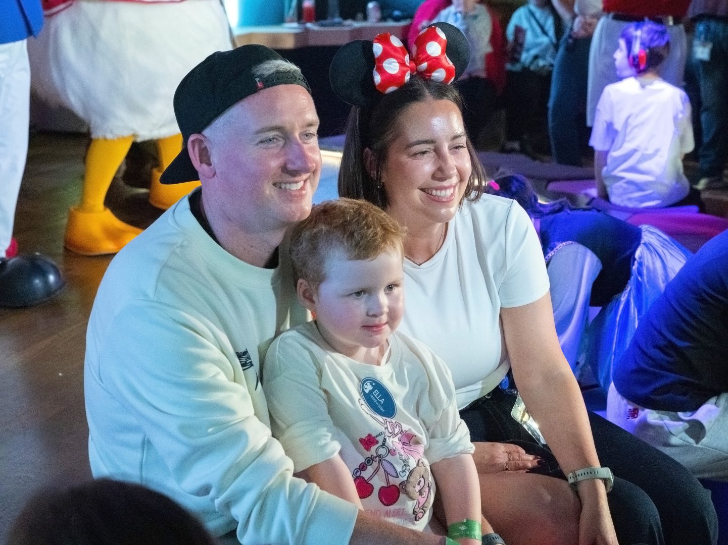 PHOTO-3-Ella-and-Family-a-Disney-Wish-in
