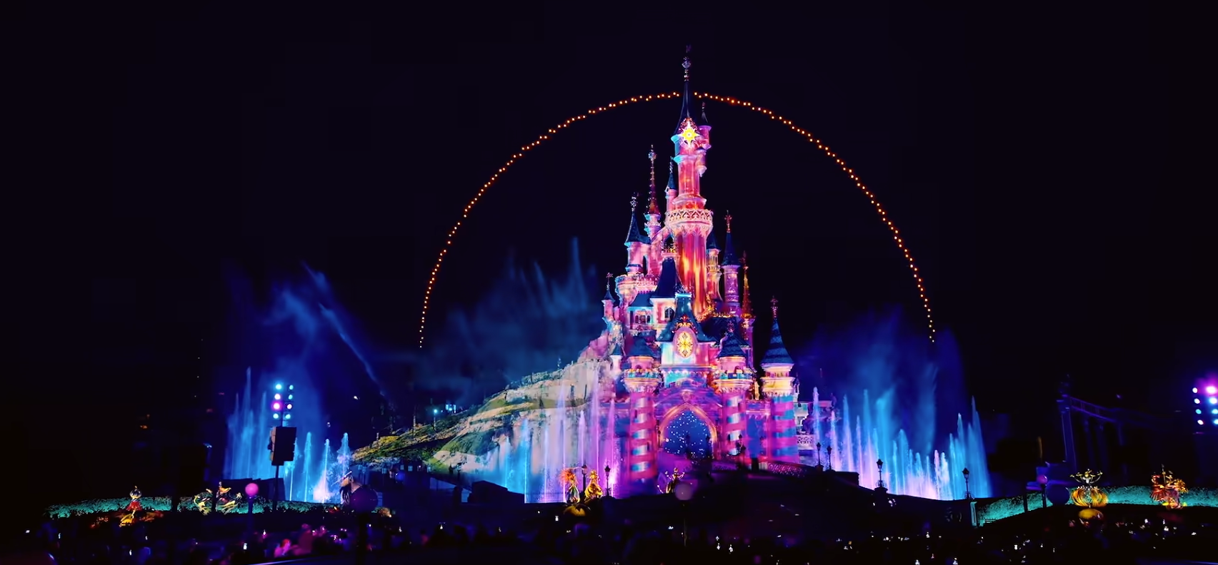Castle in Disney Parks at night