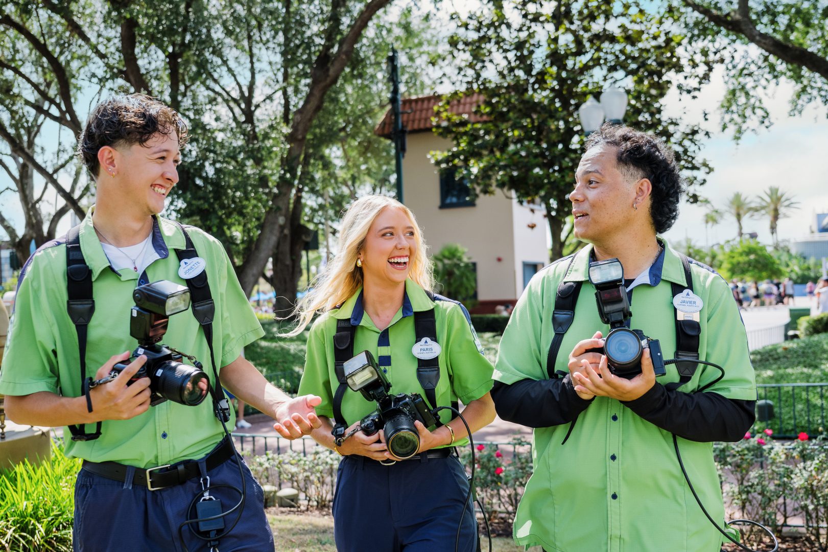 DCP_Photopass_Jonette-Paris-Javier_Laugh