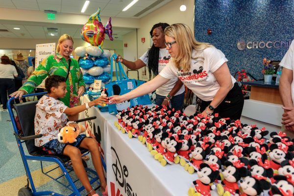 disney voluntEARS at local hospital